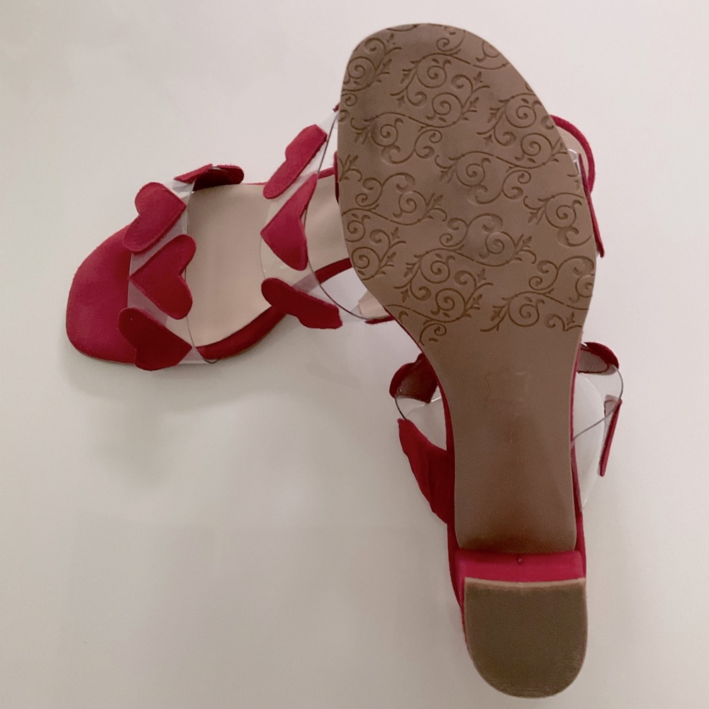Brenda Zaro Hearts Sandals - Picture 4 of 4
